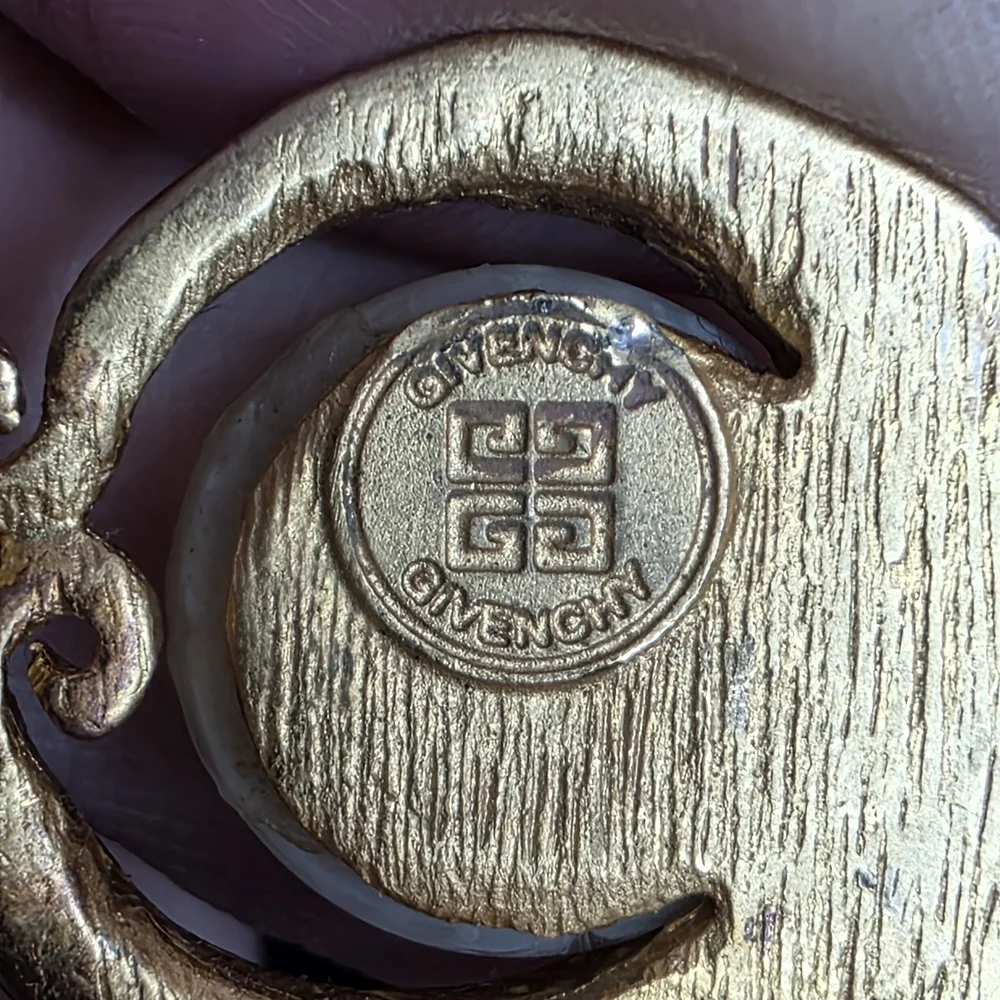 Vintage Givenchy Clip-On Earrings Gold Tone White Cabochon 770 - Picture 10 of 11